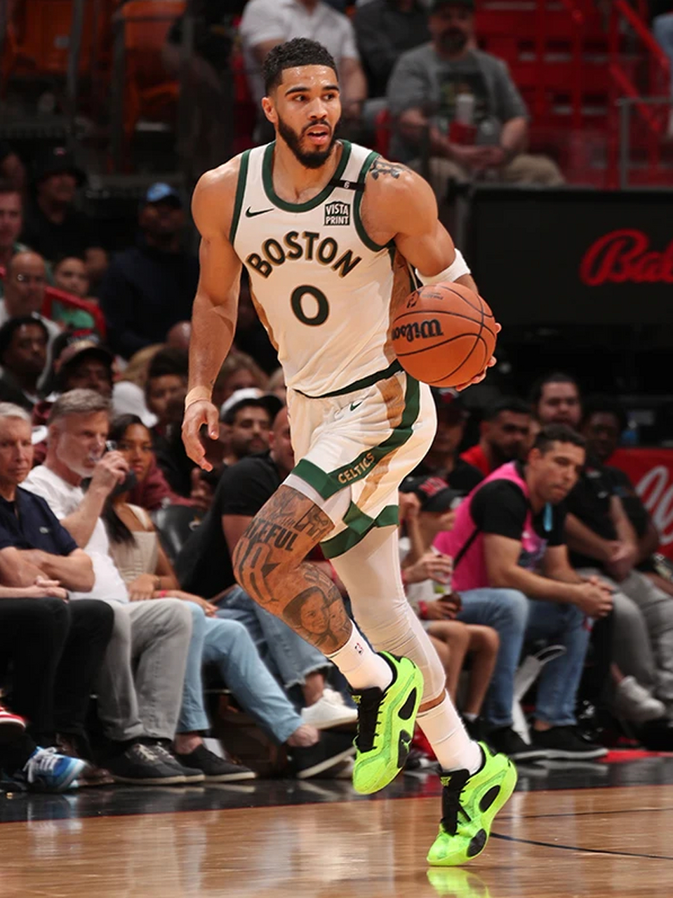 爱游戏体育-关于赛地聚焦：NBA常规赛加时末段热度飙升；波士顿凯尔特人战术微调；更衣室稳定；训练强度明显提升的信息-爱游戏体育