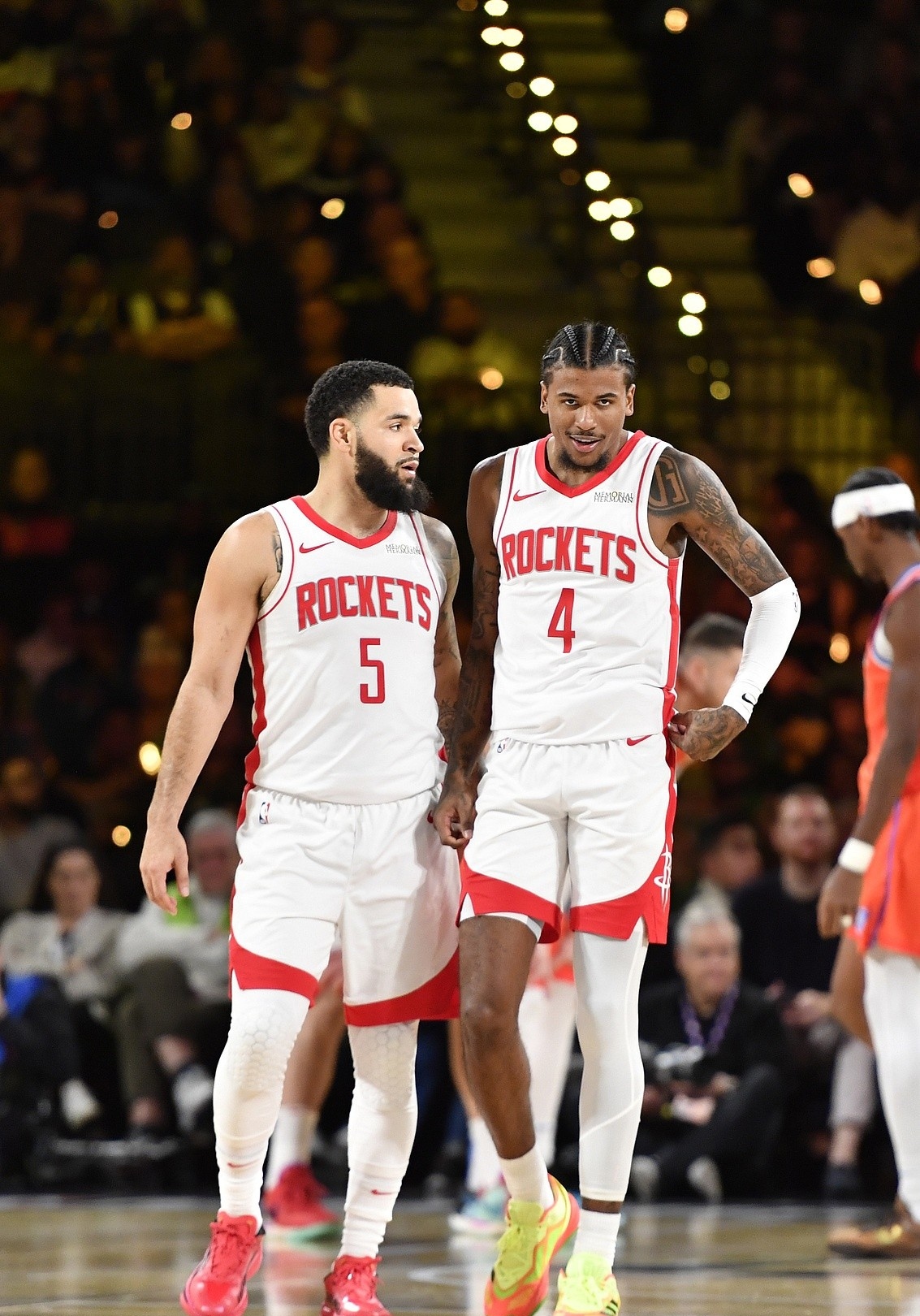 国际比赛日休斯敦火箭状态回暖——亚冠节点到来，话题不断，年轻球员得到机会的简单介绍